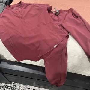 Figs. Small top, small petite joggers